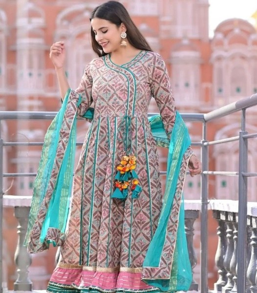 A two-toned Anarkali Gown
